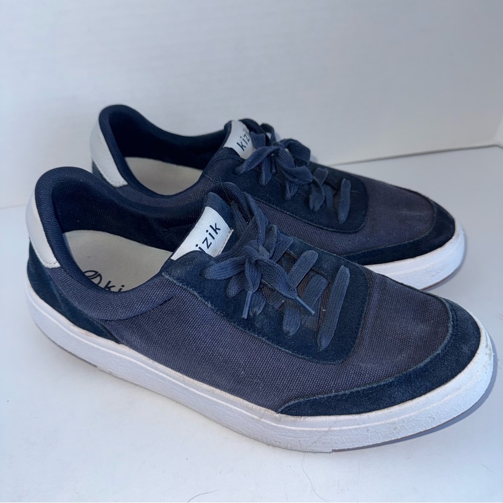 Kizik Men’s Navy Low-Top Athletic Sneakers - Casual Comfort